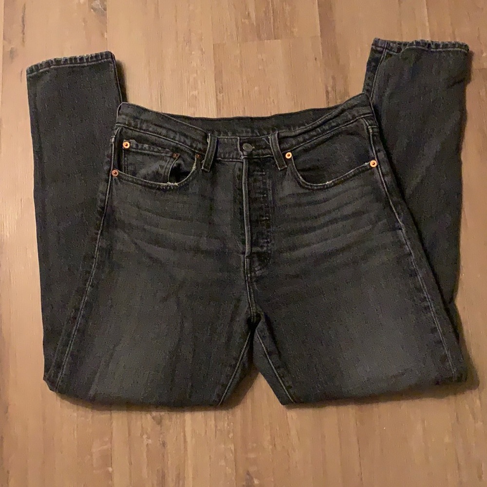 Levi’s black washed skinny jeans